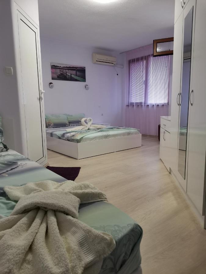 Pokój trzyosobowy z balkonem