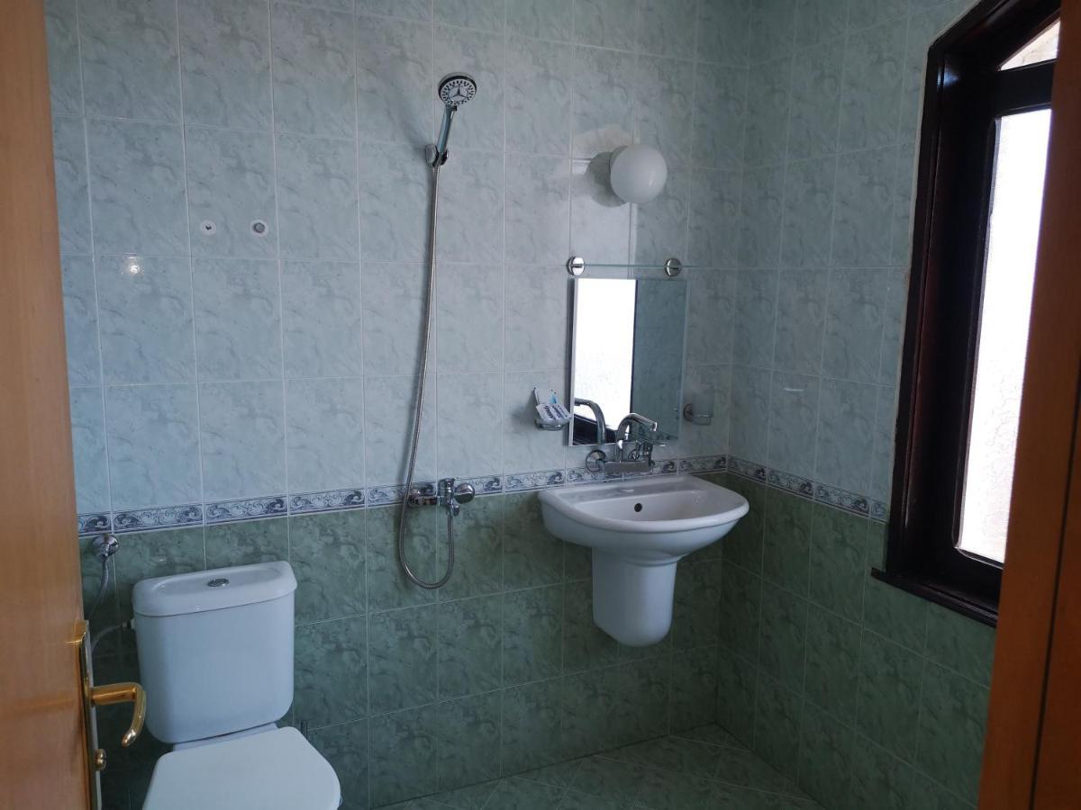 Dreibettzimmer mit Meerblick