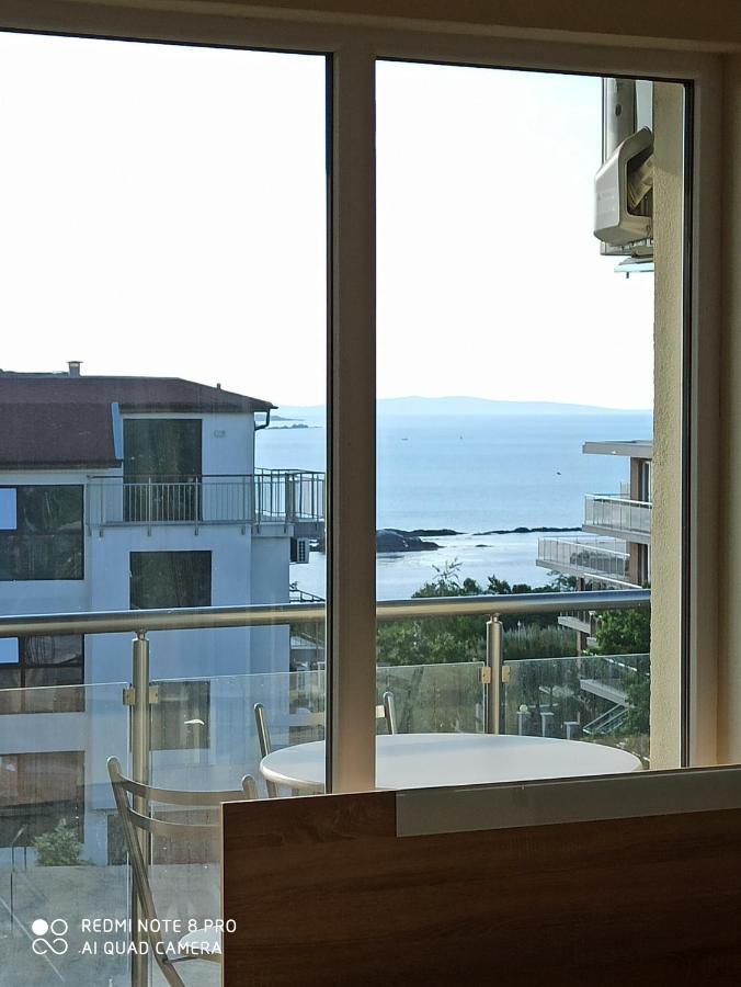 Апартамент с изглед към морето