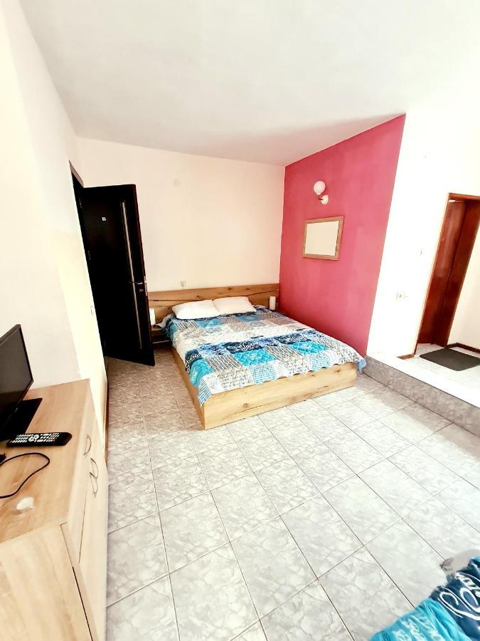 Classic Dreibettzimmer