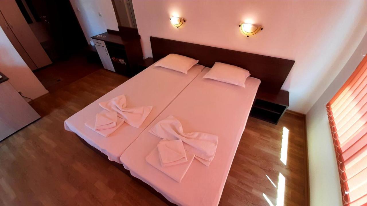 Chambre Double ou Lits Jumeaux avec Lit d'Appoint