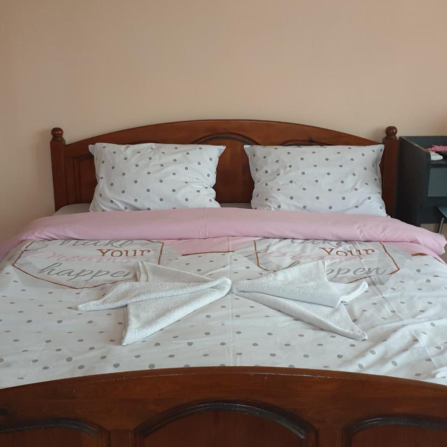 Quadruple Room with Private Bathroom