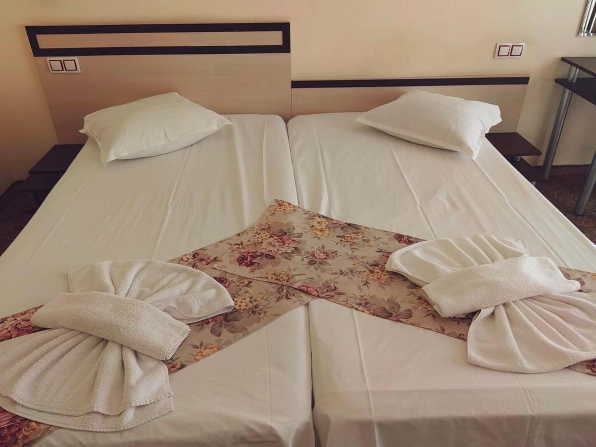 Standard Double or Twin Room,1231637690:JPEG