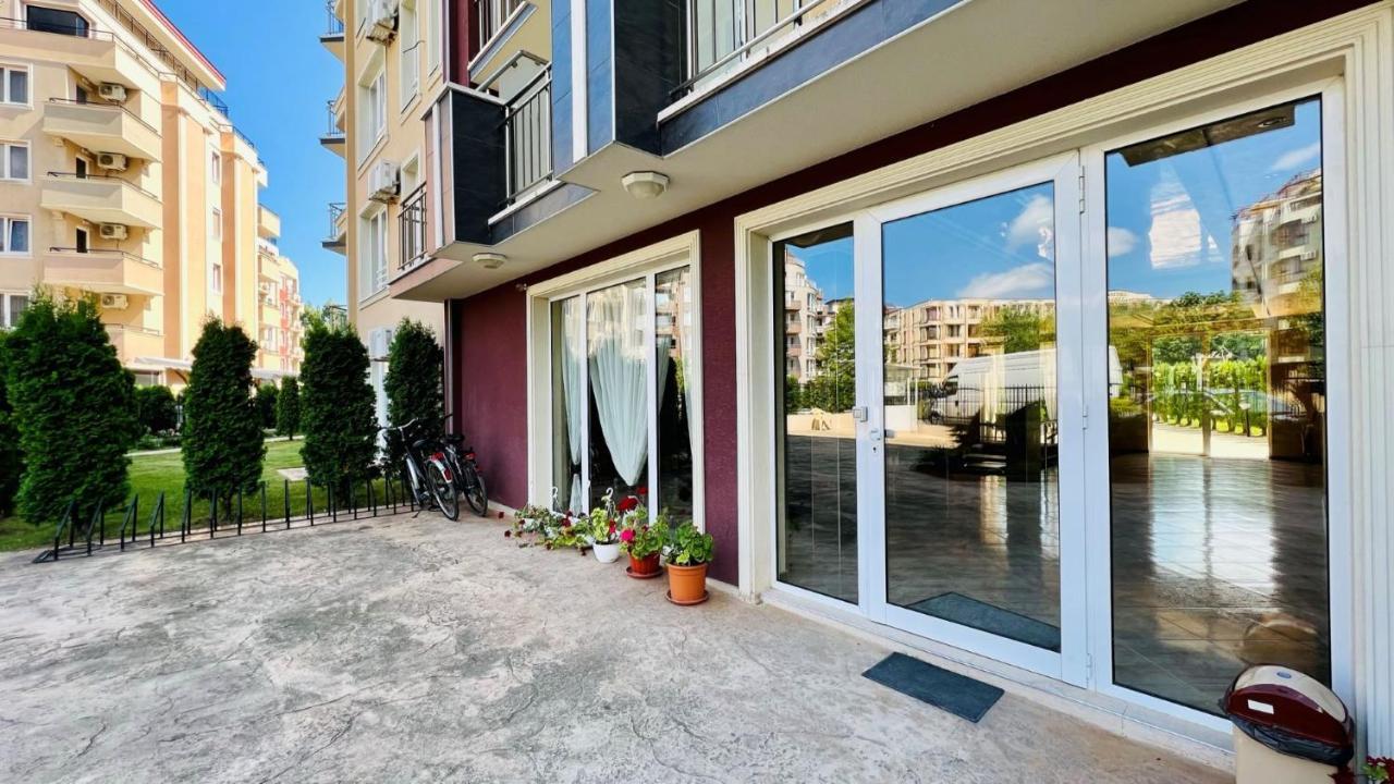 Appartement met Uitzicht op het Zwembad
