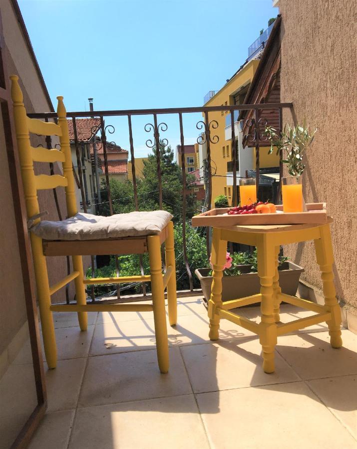 Dreibettzimmer mit Terrasse