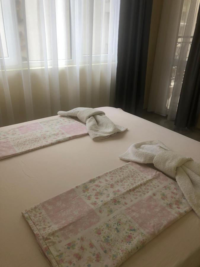 Two-Bedroom Apartment,1253255977:JPEG