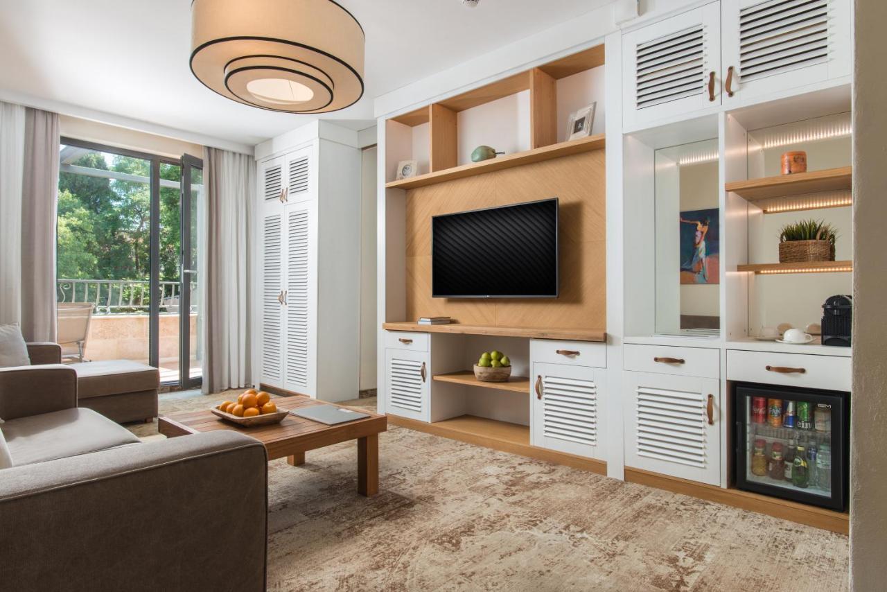 Apartment with Garden View,1260355561:JPEG