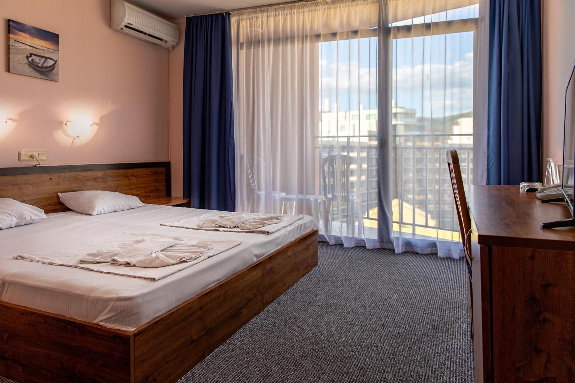 Standard Zweibettzimmer mit Balkon