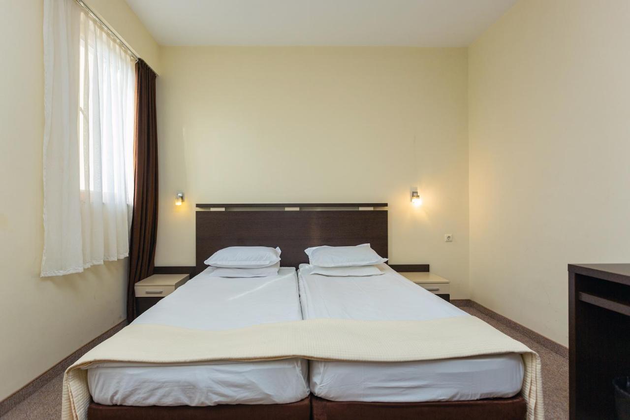 Chambre Double ou Lits Jumeaux Économique - Sans Balcon