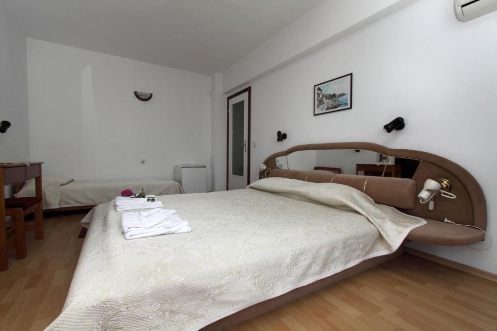 Dreibettzimmer