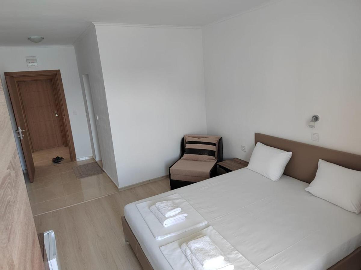 Pokój dwuosobowy typu Deluxe z balkonem i widokiem na morze