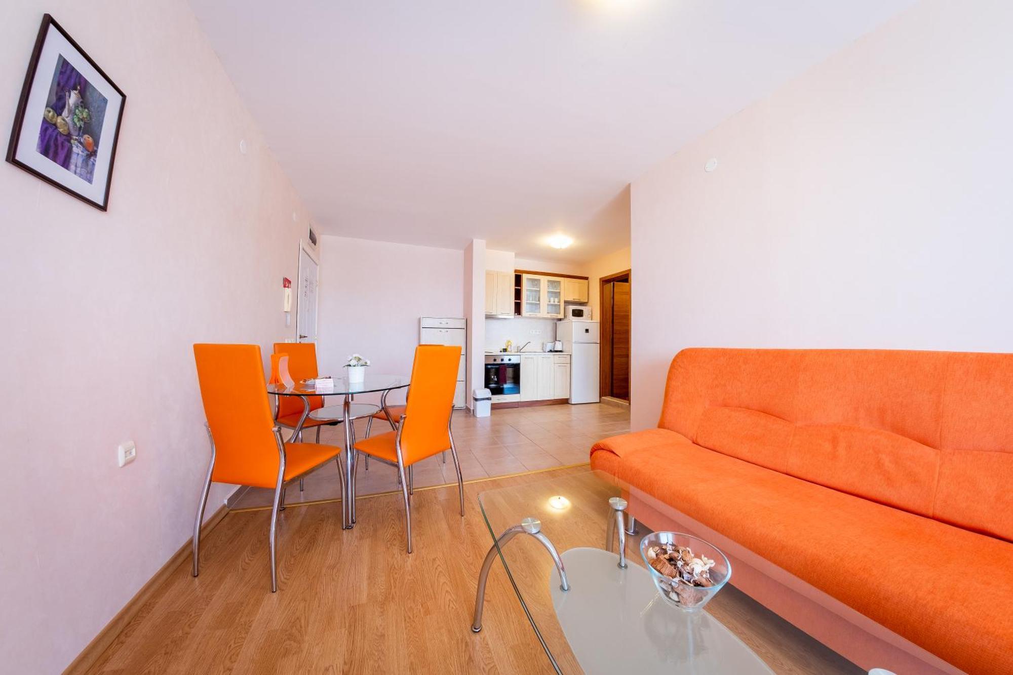 Apartment mit 1 Schlafzimmer und Balkon (2 Erwachsene + 2 Kinder)