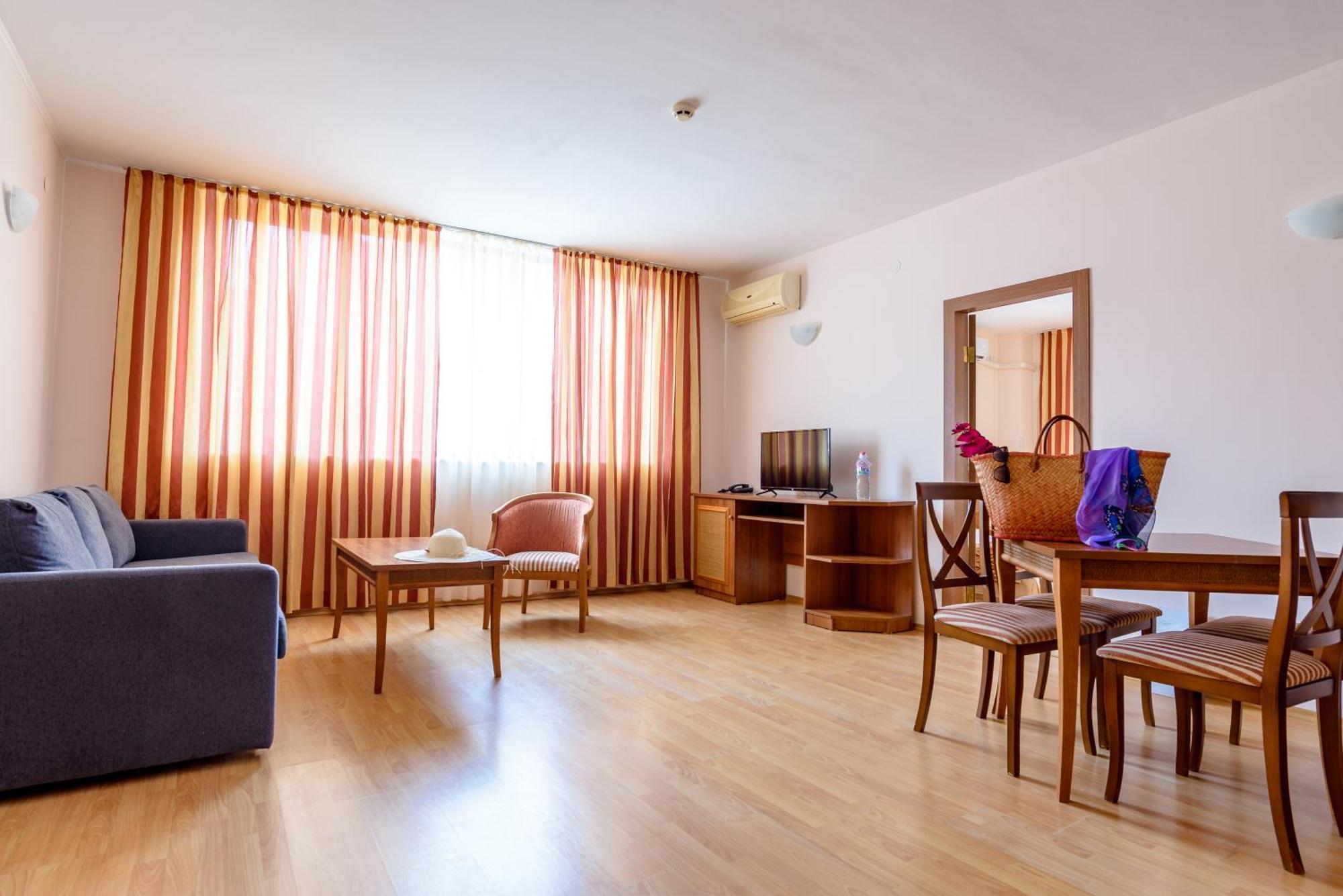 Apartment mit 2 Schlafzimmern und Balkon (3 - 5 Erwachsene)