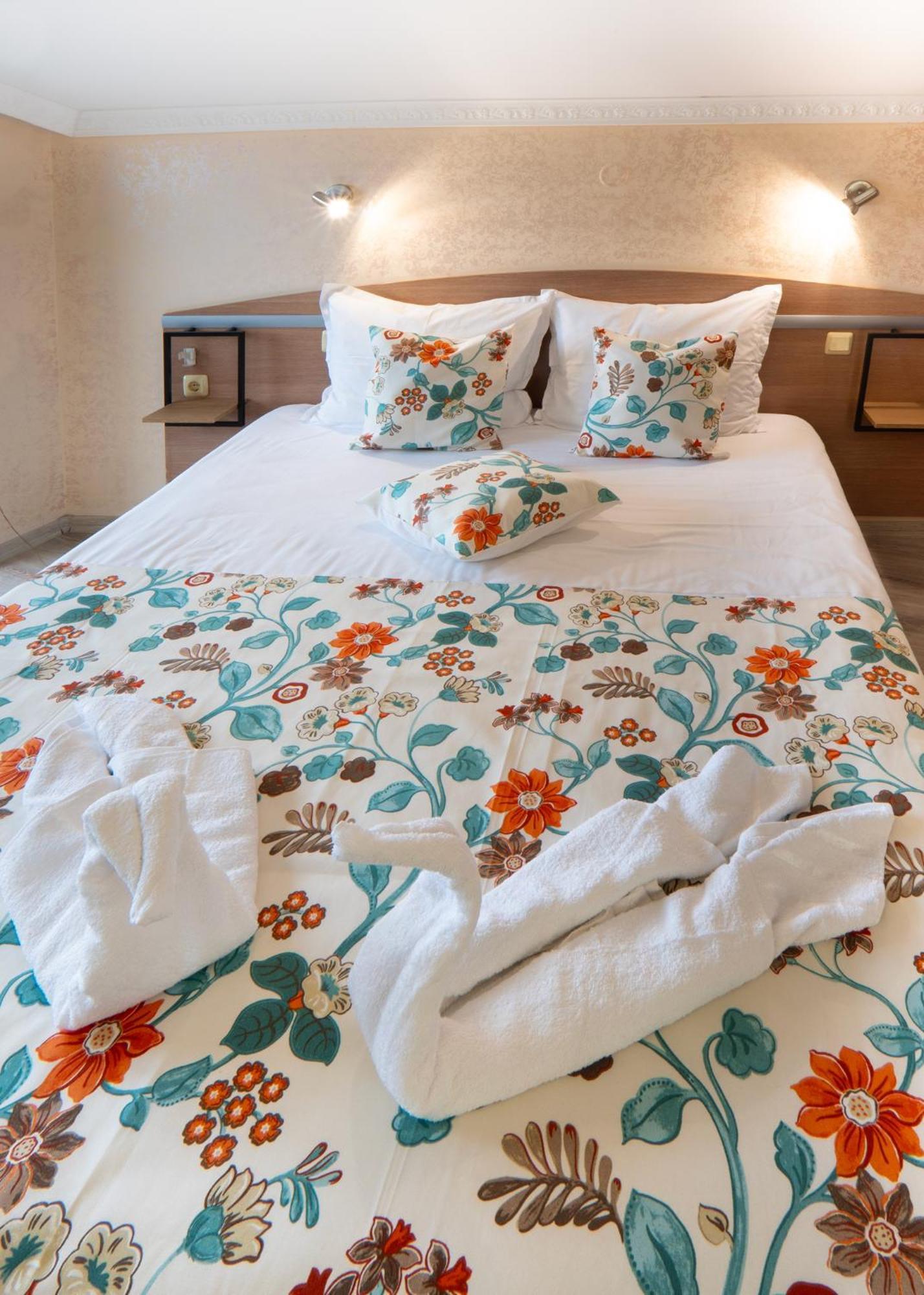Double Room Sea View Attic