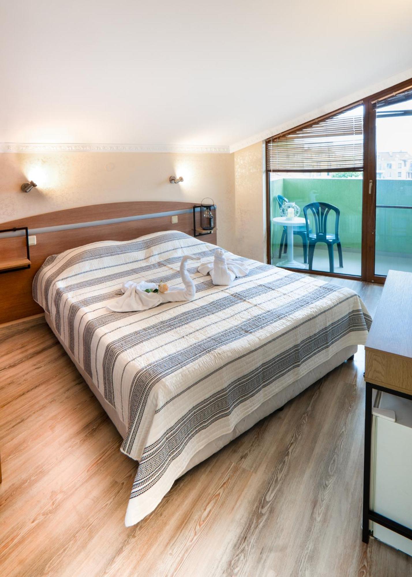 Double Room Sea View Attic