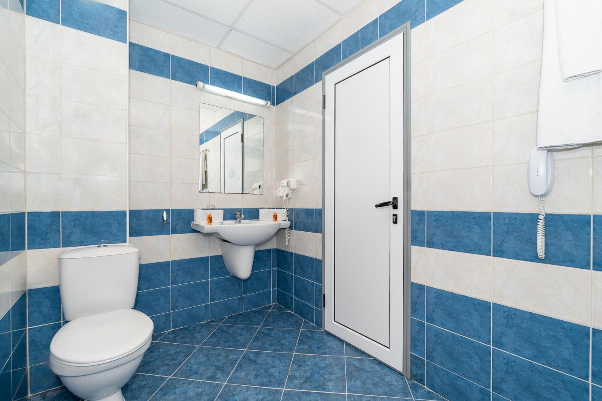 Double Room – Free Beach Access