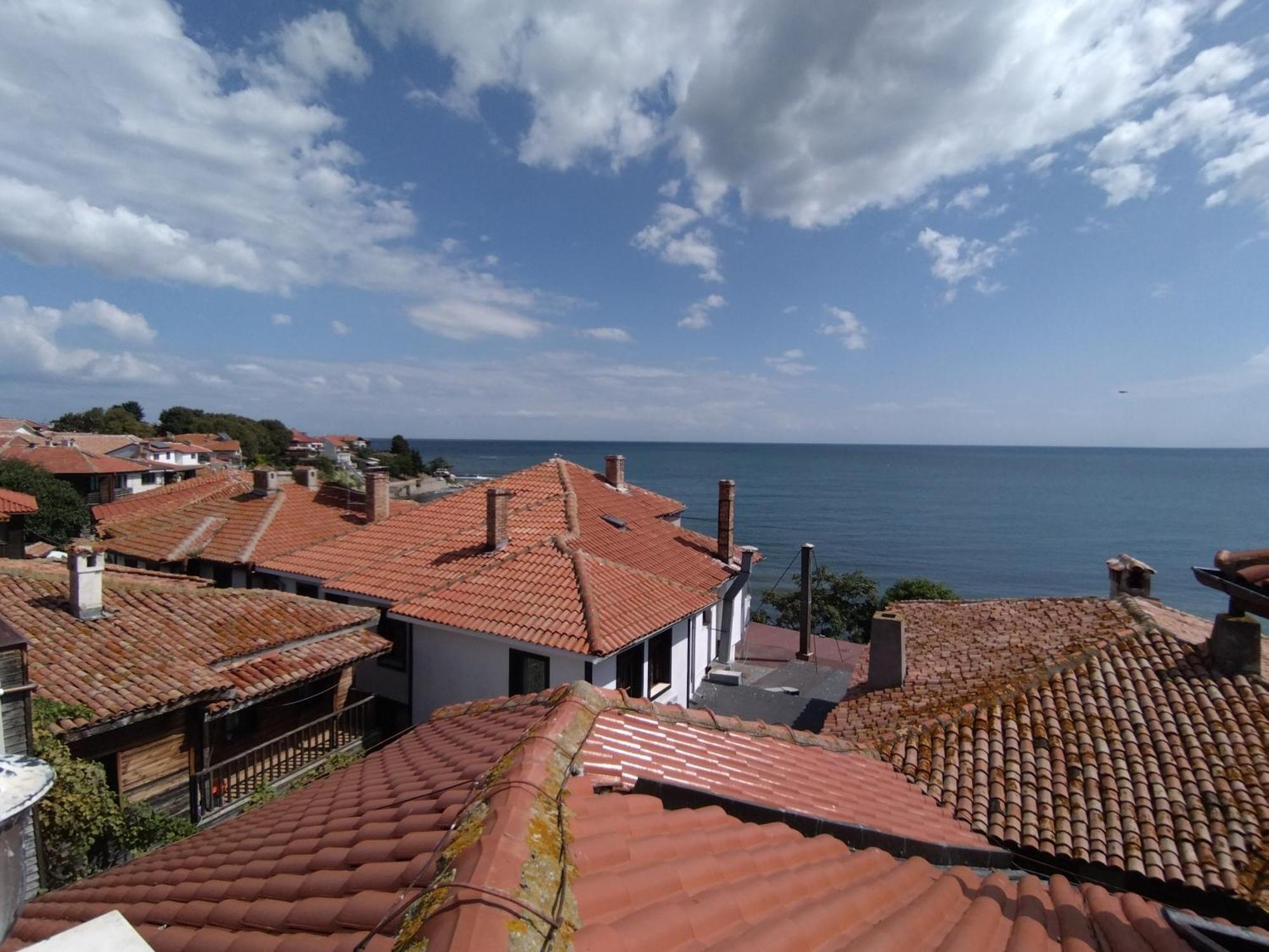 One-Bedroom Apartment with Sea View,1615654165:JPEG