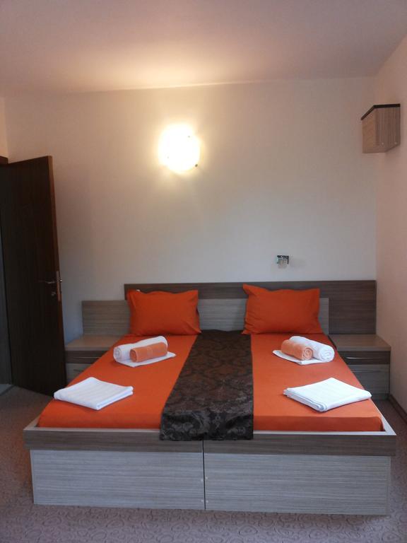 Vierbettzimmer mit Balkon