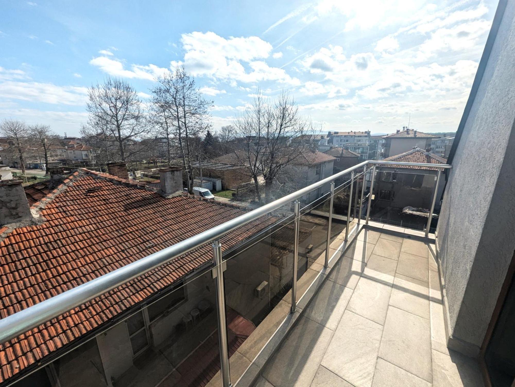 Apartment mit Balkon