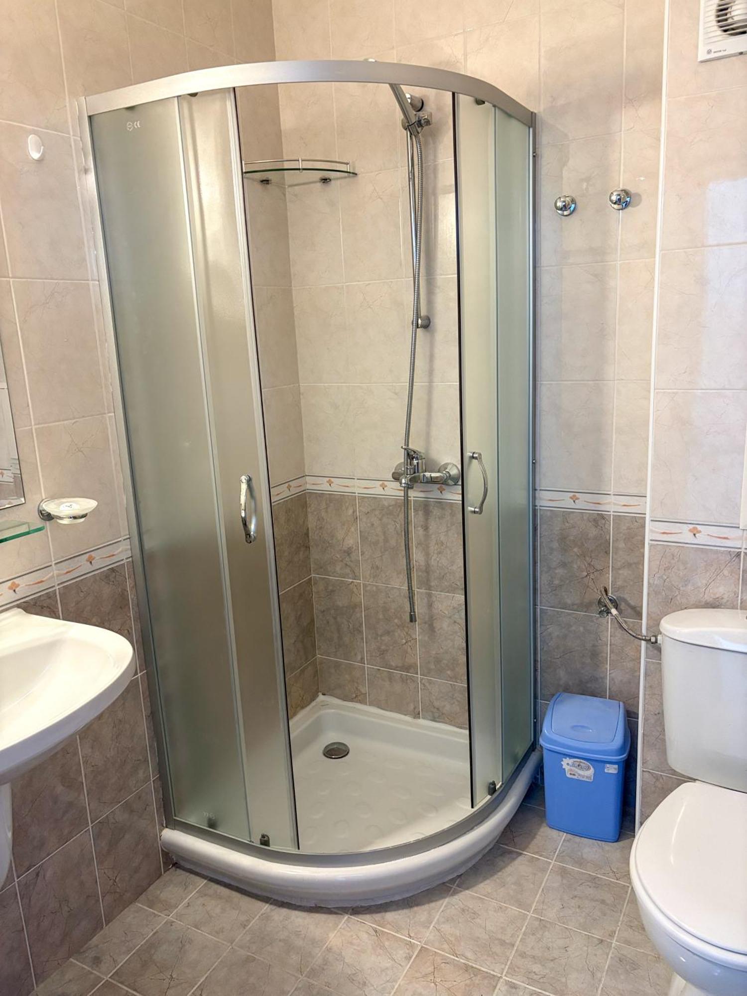 One-Bedroom Apartment Pool View