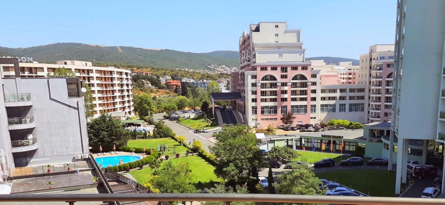 One-Bedroom Apartment Balcony