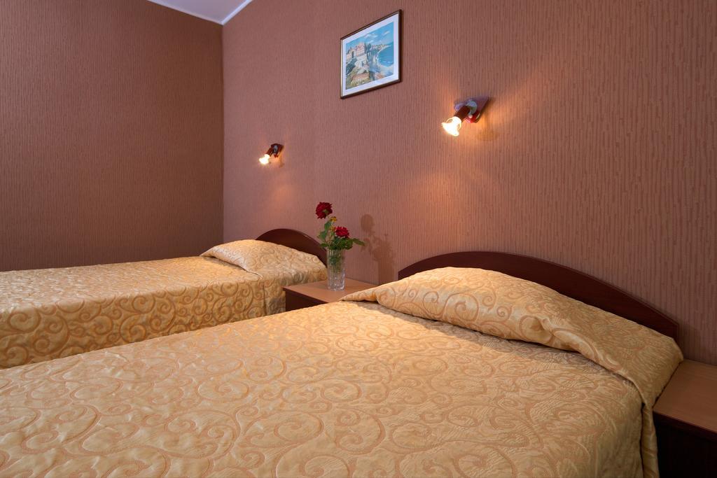 Chambre Lits Jumeaux avec Balcon (2 Adultes)