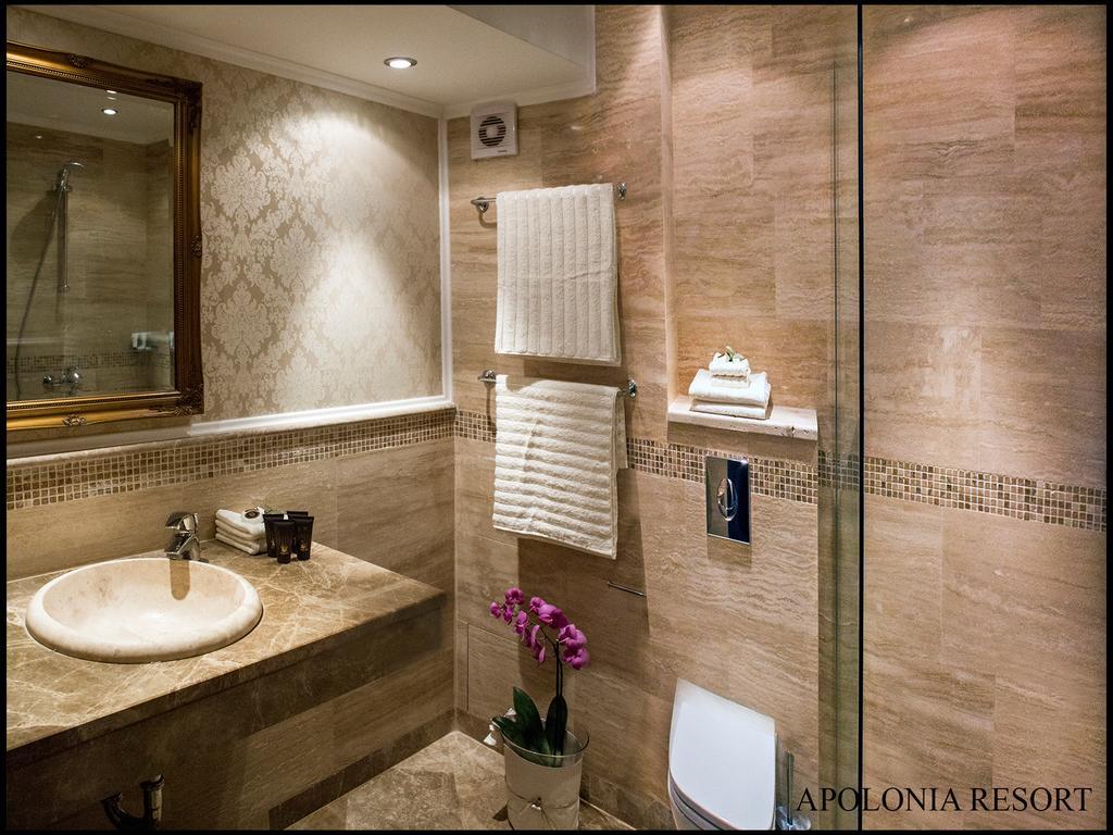 Studio,1118730744:JPEG