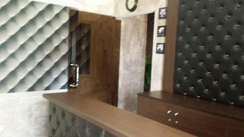 Studio with Balcony,248504001:JPEG