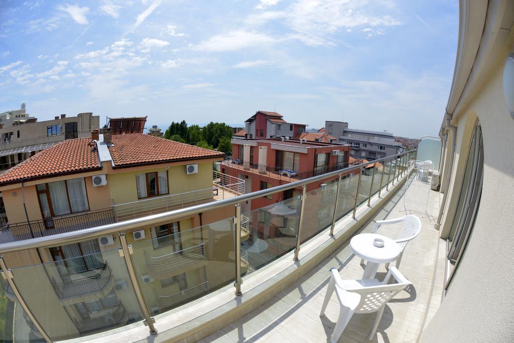 Apartment mit Meerblick