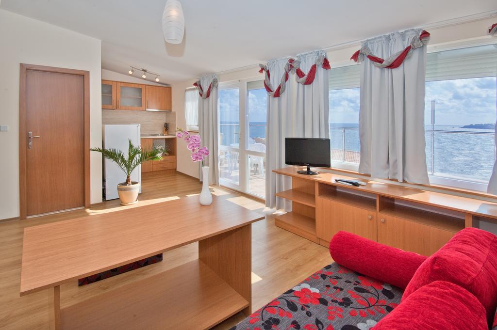 Apartment mit Meerblick