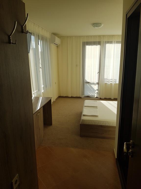 Doppelzimmer mit Balkon