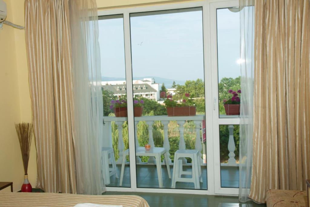 Double or Twin Room with Balcony,79655844:JPEG