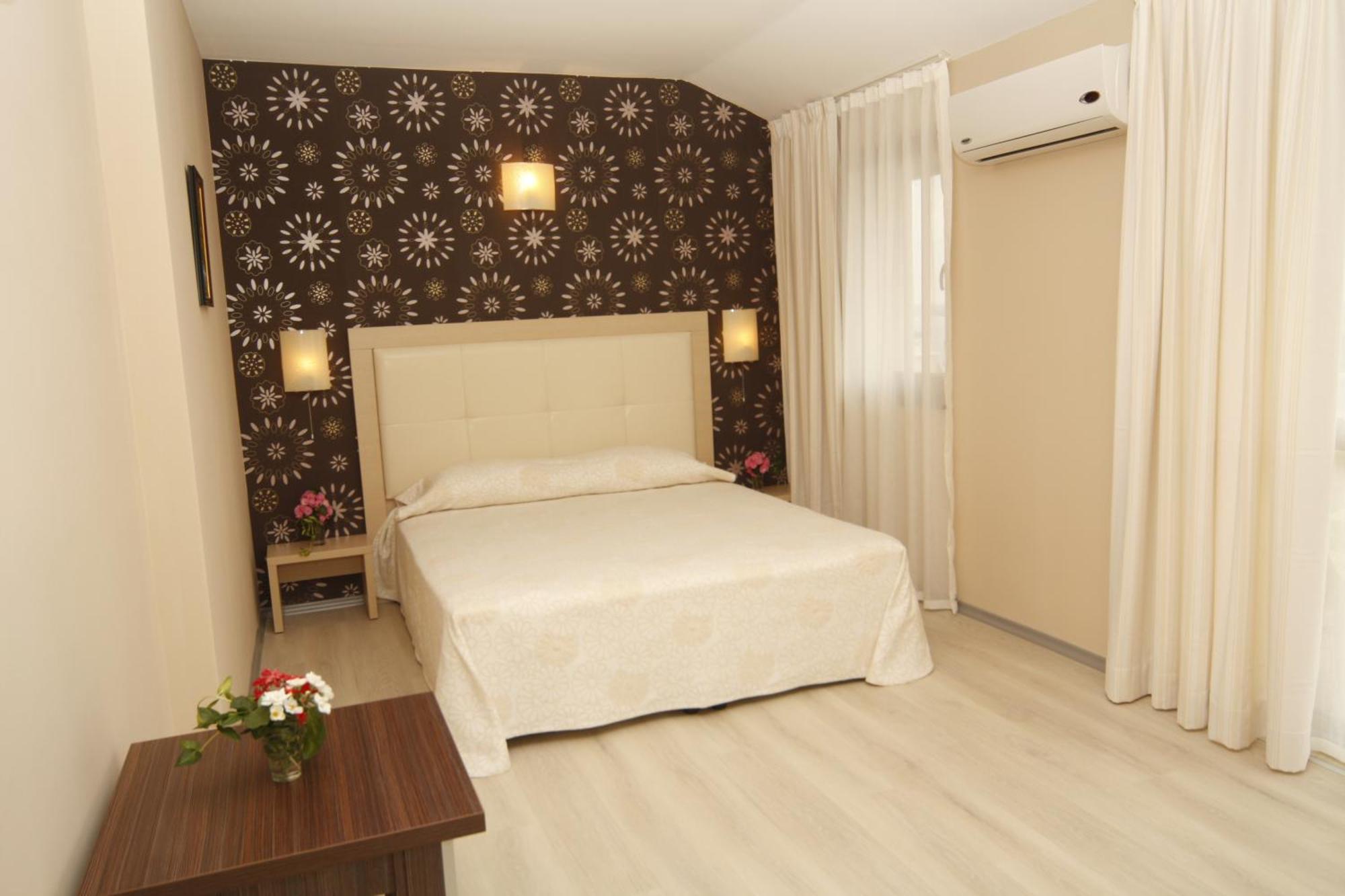 Double or Twin Room (2 Adults + 1 Child),665489448:JPEG