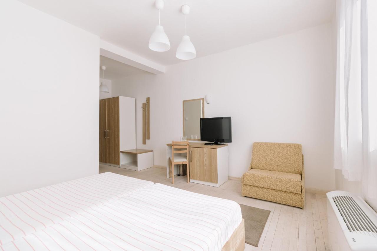 Double Room,738632137:JPEG