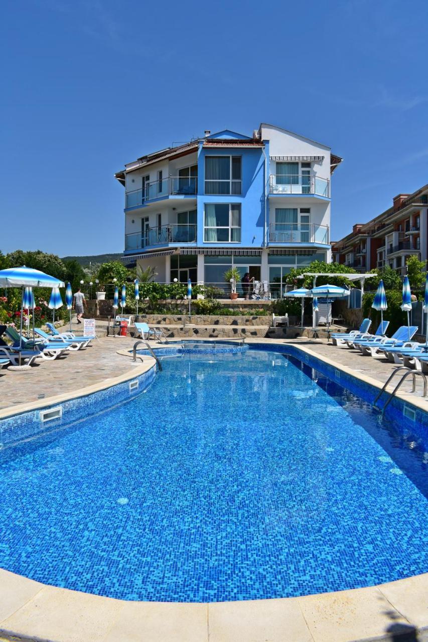 One-Bedroom Apartment with Sea View and Balcony,1430980684:JPEG