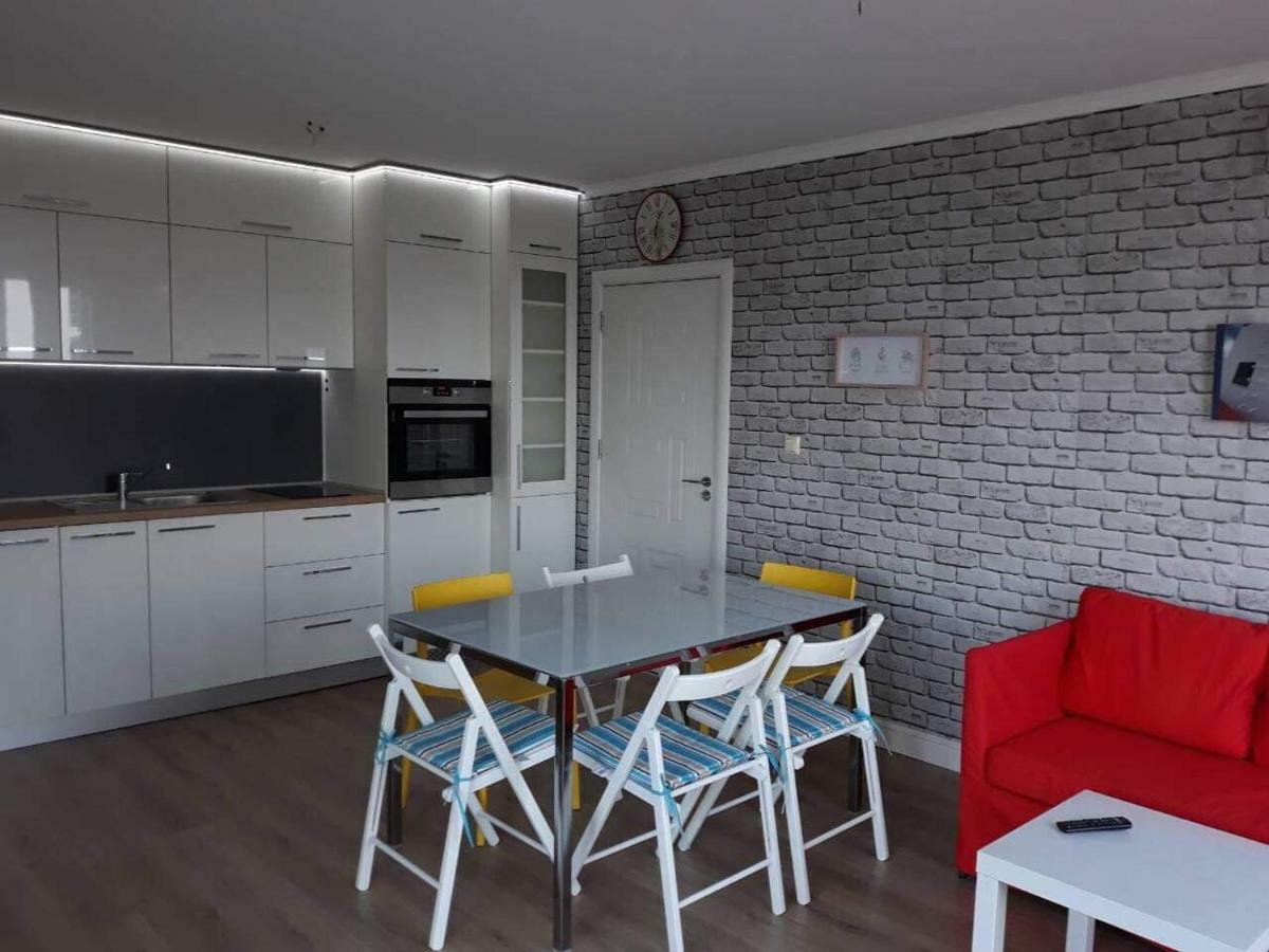 Two-Bedroom Apartment,785789730:JPEG