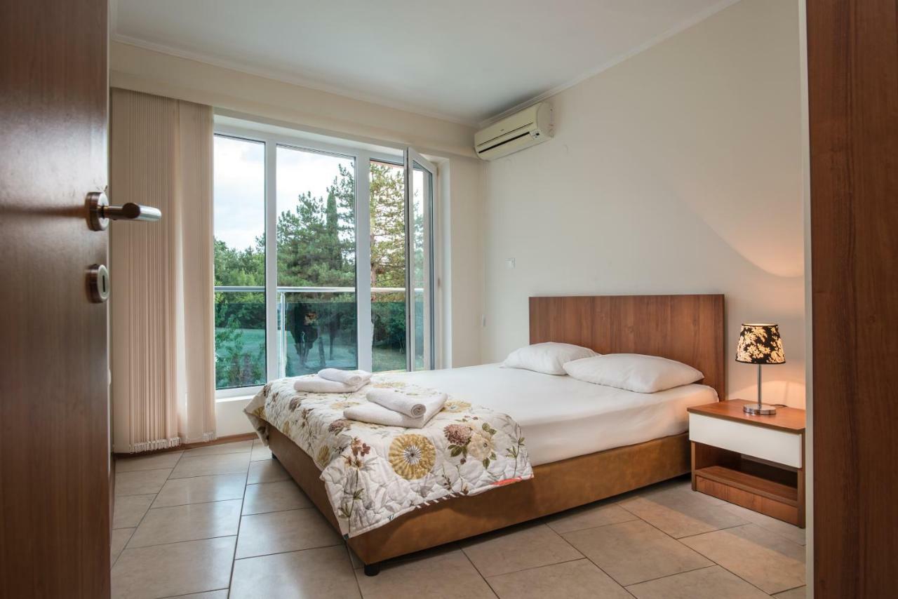 Apartment mit 1 Schlafzimmer (2 Erwachsene + 2 Kinder)