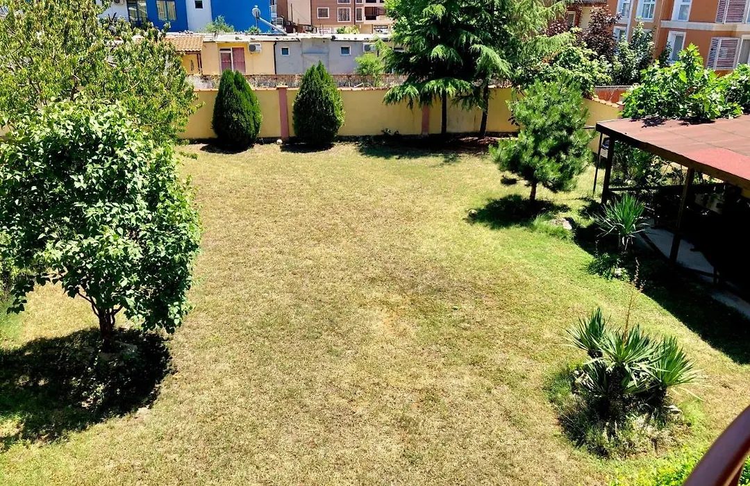 Guest House Radiana-1