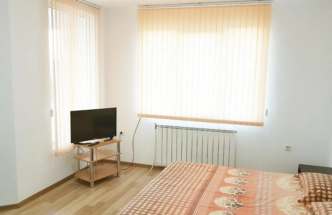 Kirovi House - Guest Rooms-1