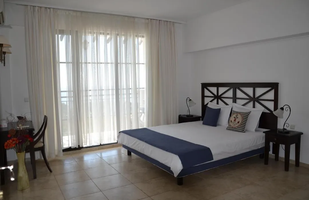 Apartment On The Cliff Obzor-1
