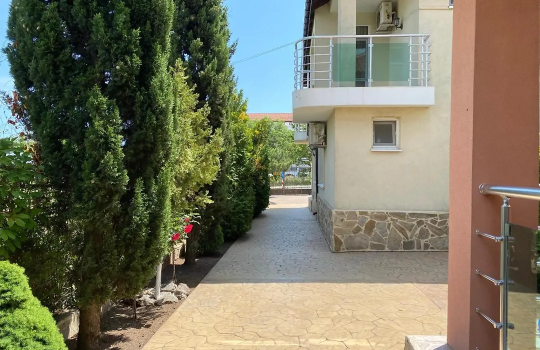 Sunny Guest House Ravda-1