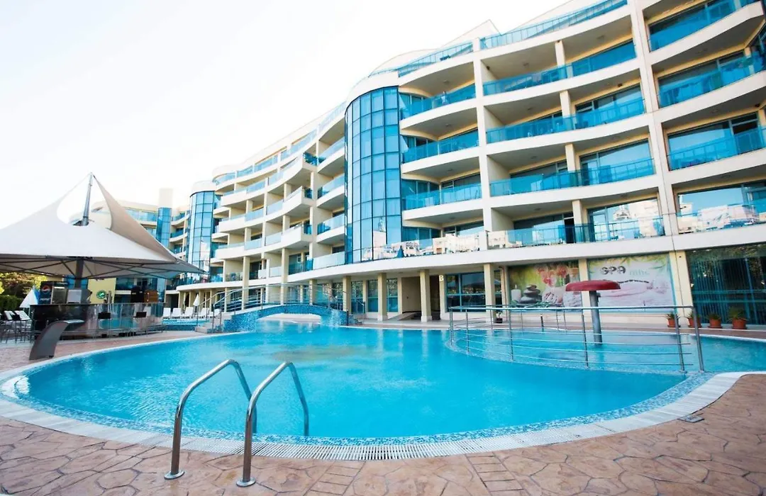 Marina Holiday Club&Spa Apartment-1