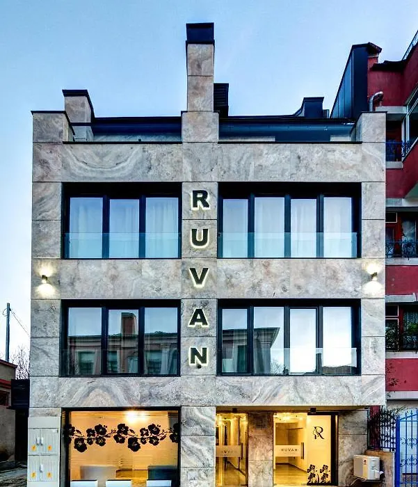 Boutique Guest House"Ruvan"-1