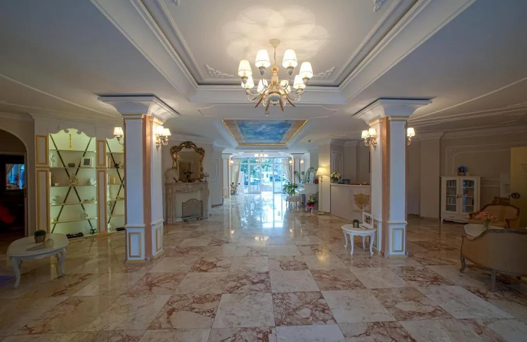 Izida Palace Apartments-1