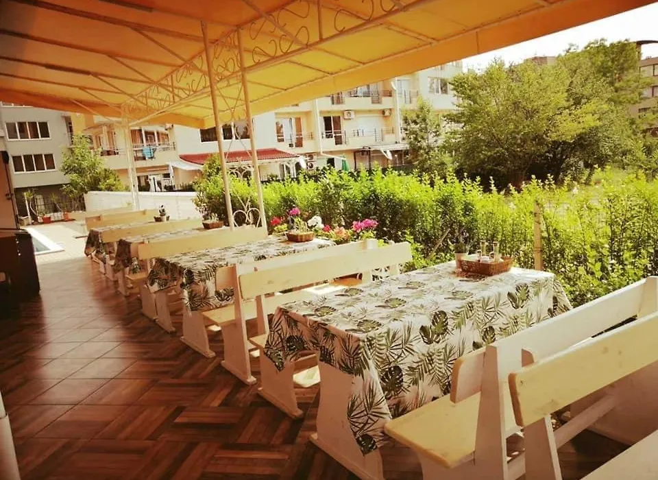 Malina Family Hotel-1