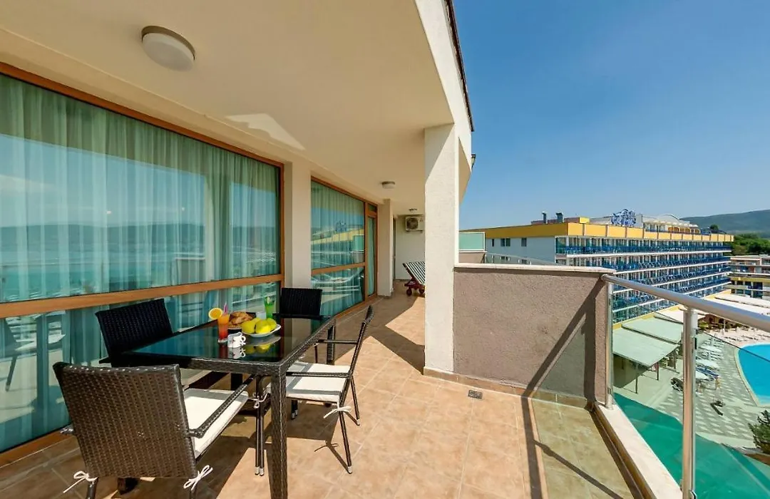 Briz Beach Apartments-1