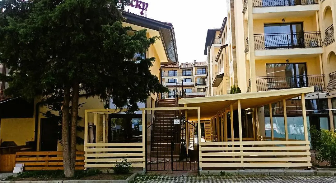 Aparthotel Rose Village Sunny Beach, Sloneczny Brzeg-1