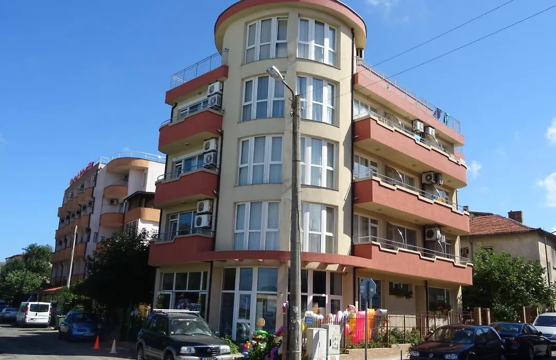 Dobrevi Guest House-1