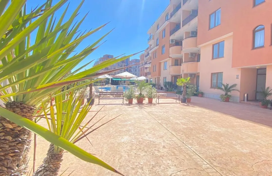 Bratanov Kasandra Sunny Beach-1