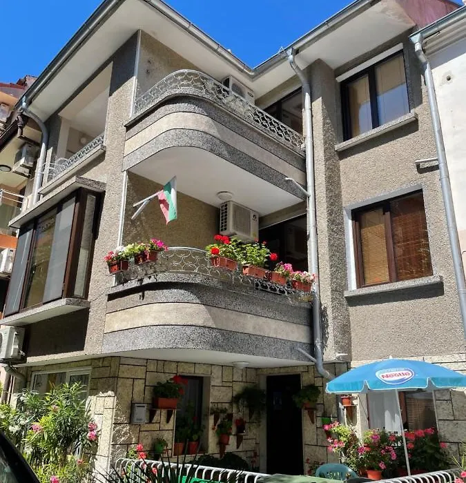 Mariana Guest House Къща За Гости Марияна-1